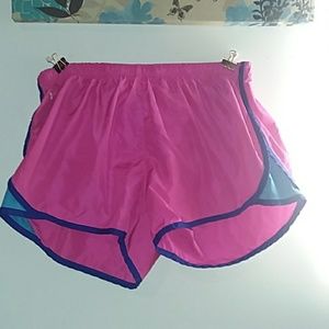 Woman's shorts